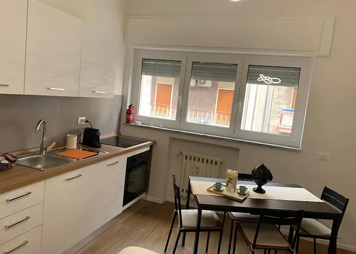 Pizzoli Apartment Bari